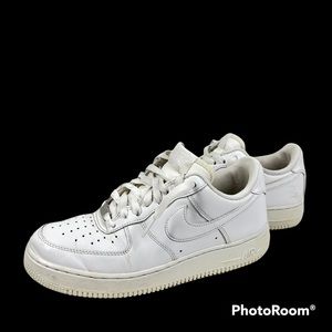 NIKE AIR FORCE 1 "AF1" LOW OG Triple White Sneakers Men’s Size 8